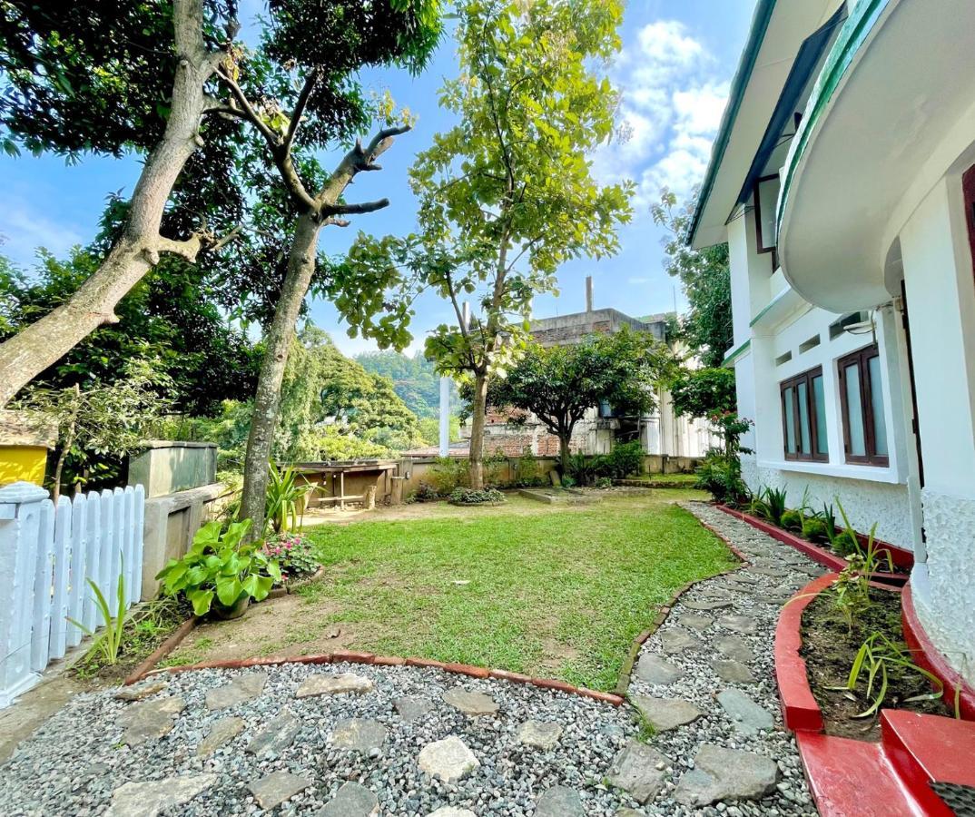 Kandy Boutique Villa By Fortuna Bungalows Extérieur photo