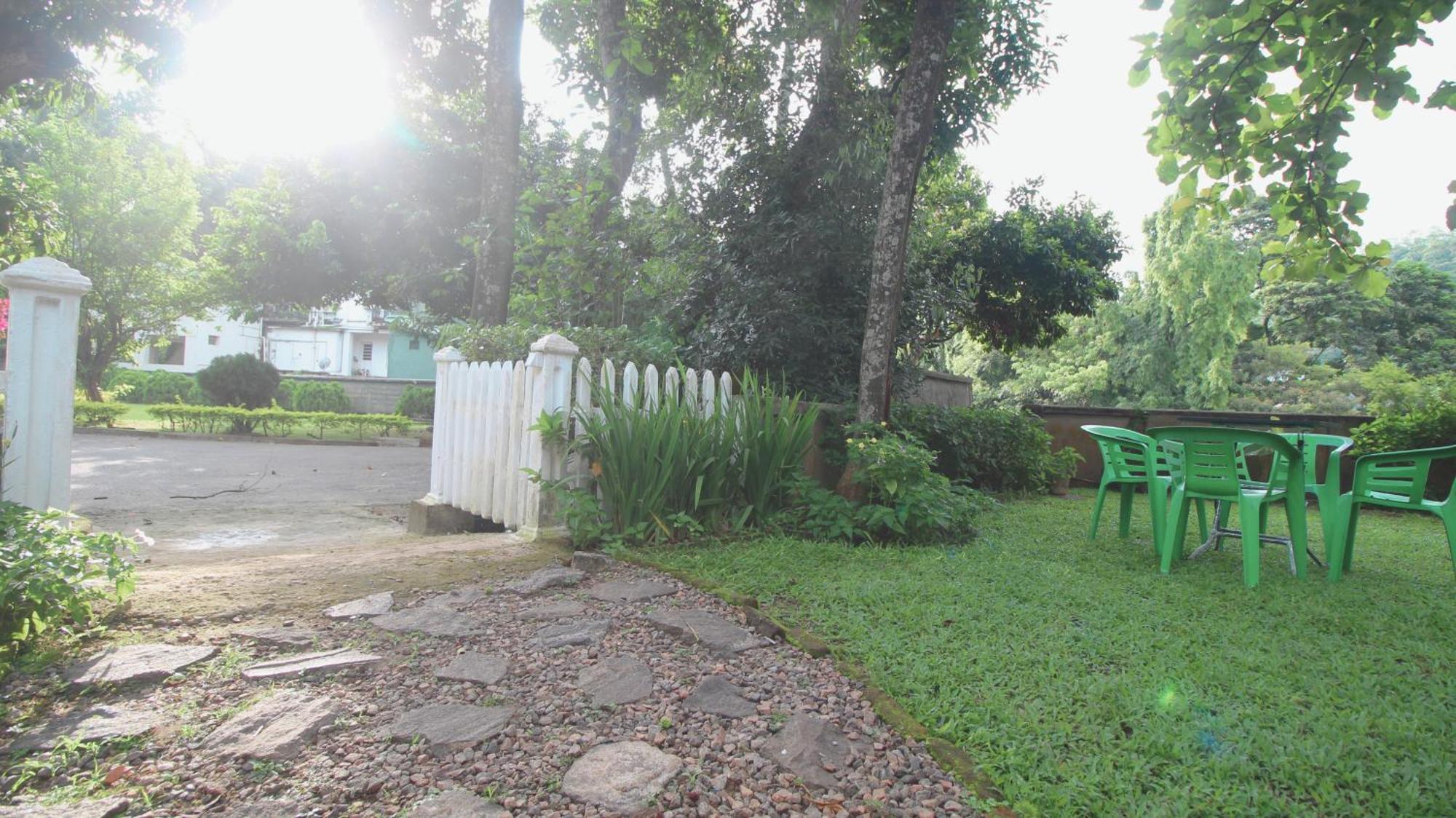 Kandy Boutique Villa By Fortuna Bungalows Extérieur photo