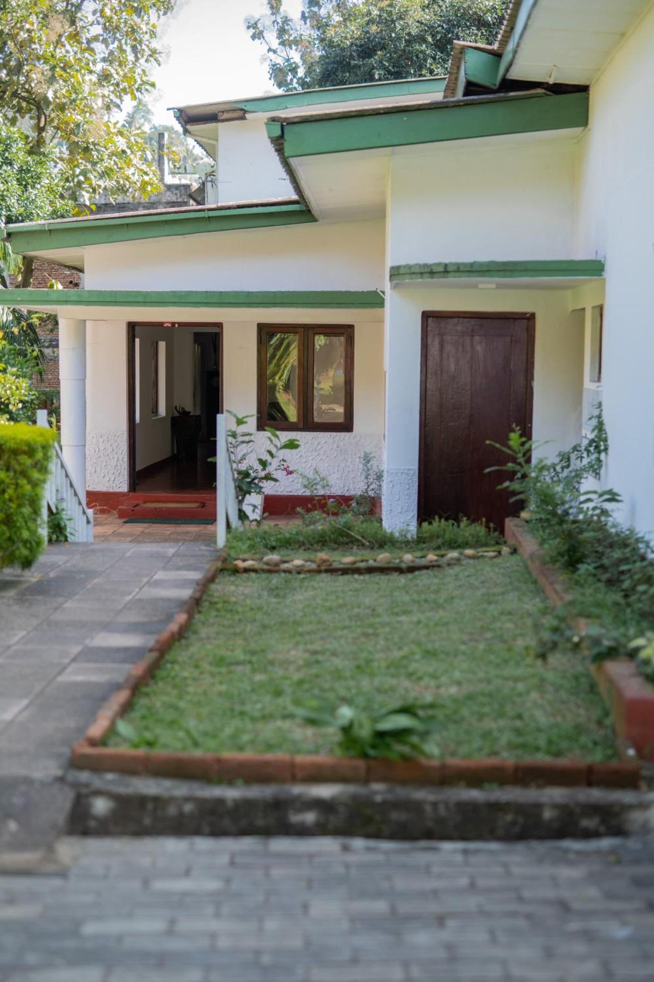 Kandy Boutique Villa By Fortuna Bungalows Extérieur photo