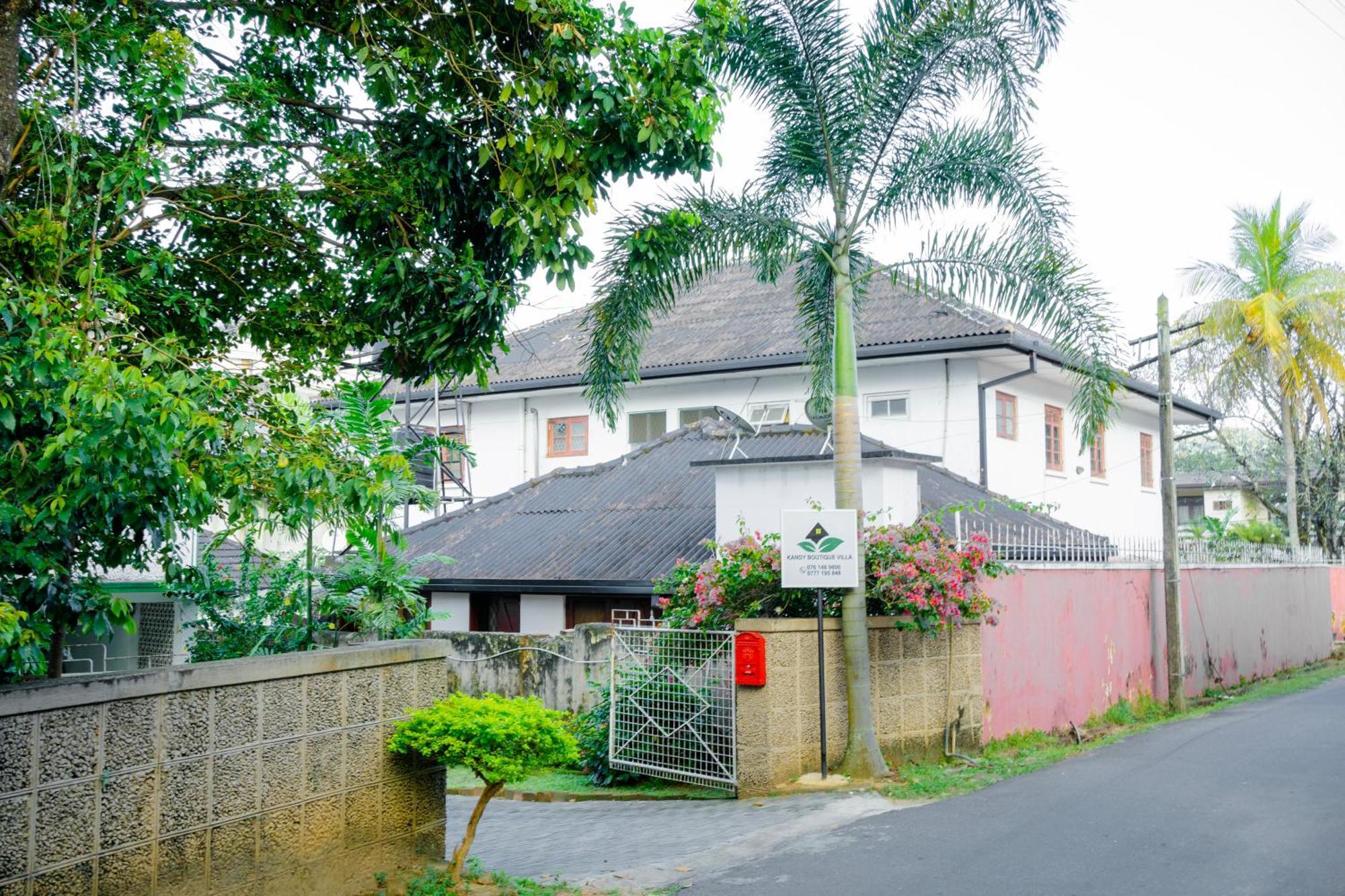 Kandy Boutique Villa By Fortuna Bungalows Extérieur photo
